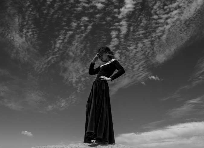 Vera Sola reveals video for new song 'Small Minds'