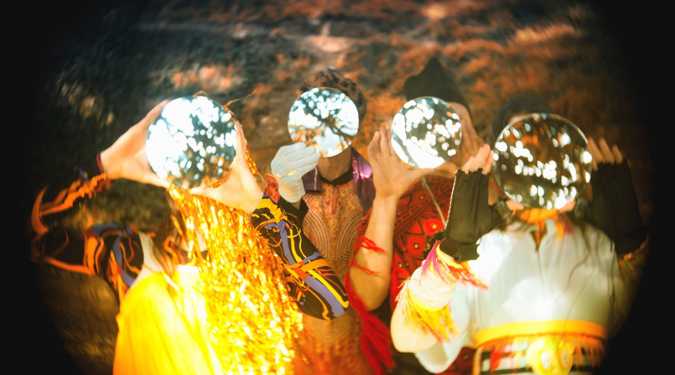 Orchestra of Spheres share first single 'Koudede' from upcoming album 'Mirror'