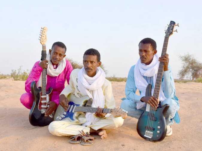 Attend online: Hidden Musics artists Etran de L’Aïr, live in Agadez, filmed in classic Agadez wedding style