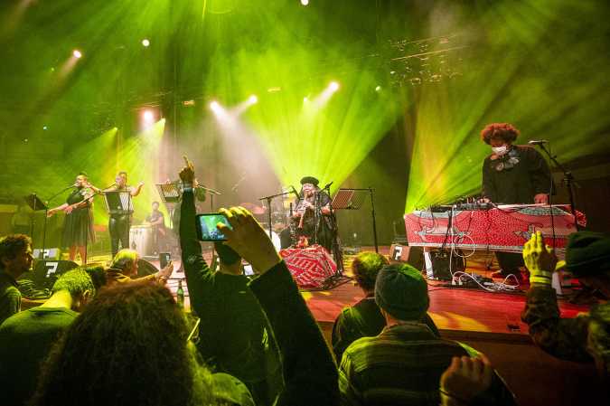 Watch Damon Locks' Black Monument Ensemble perform 'The Body Is Electric' live at LGW21