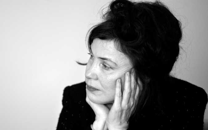 Read: The Guardian on 'cult hero' Mary Margaret O'Hara & her 1988 album 'Miss America'