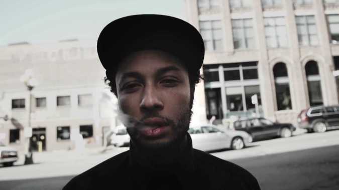 Listen to OCnotes' DJ mix for KEXP's Midnight in a Perfect World