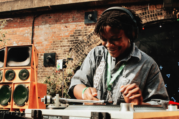 COSMOS on Refuge Worldwide – Touching Bass and Radio Alhara